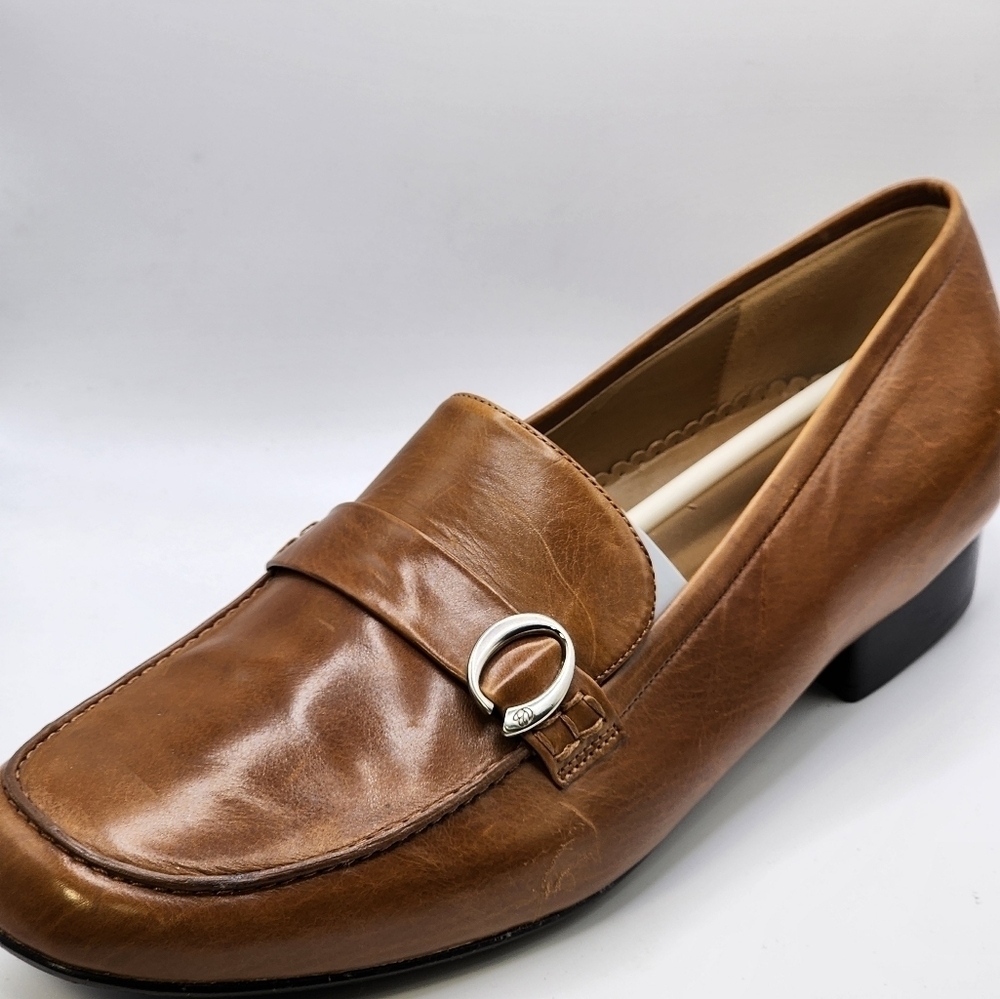 Aravon Loafers